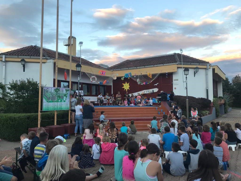 received_10215155631631867