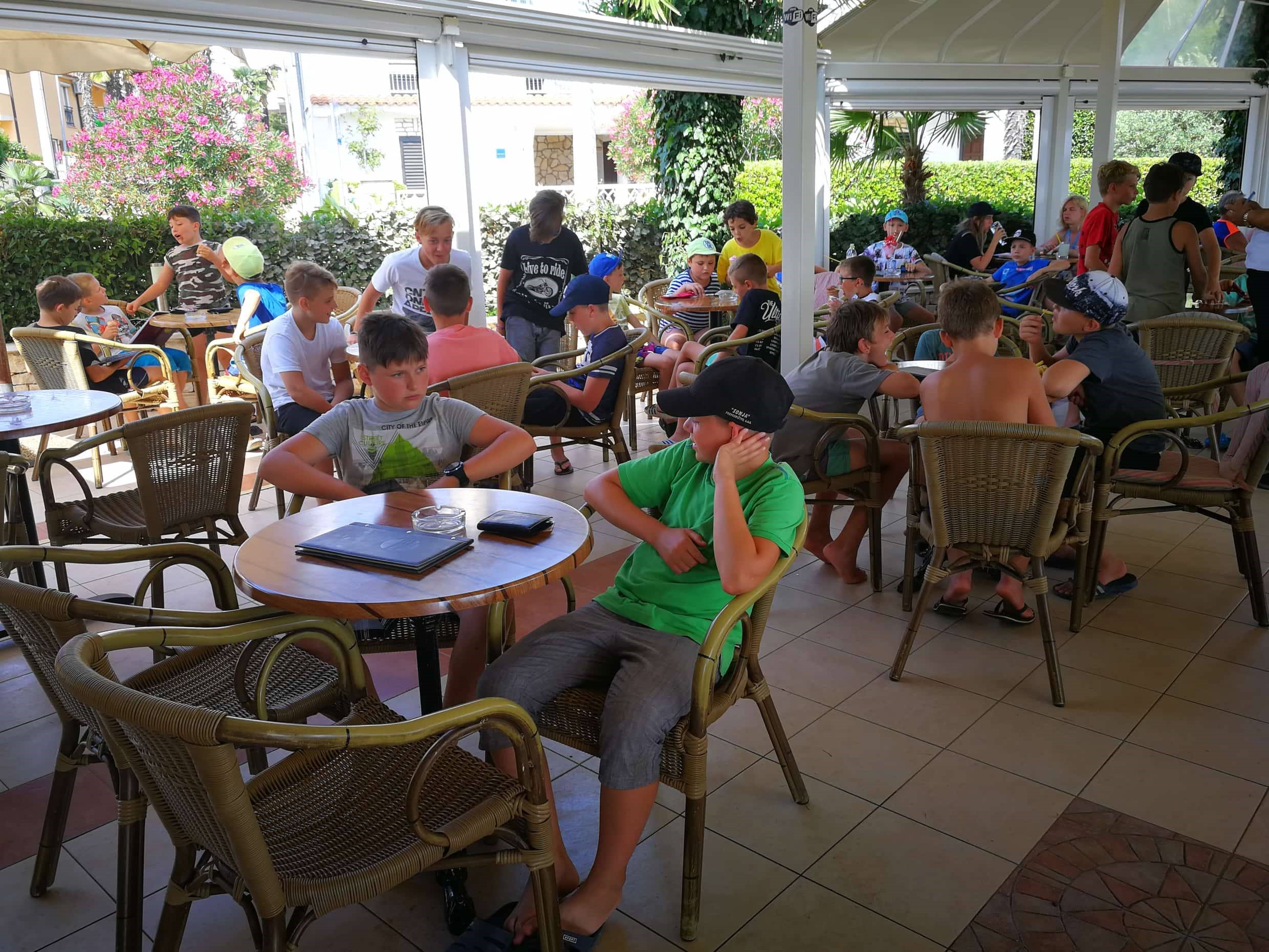 37015849_10156203222917605_3843827929842712576_n