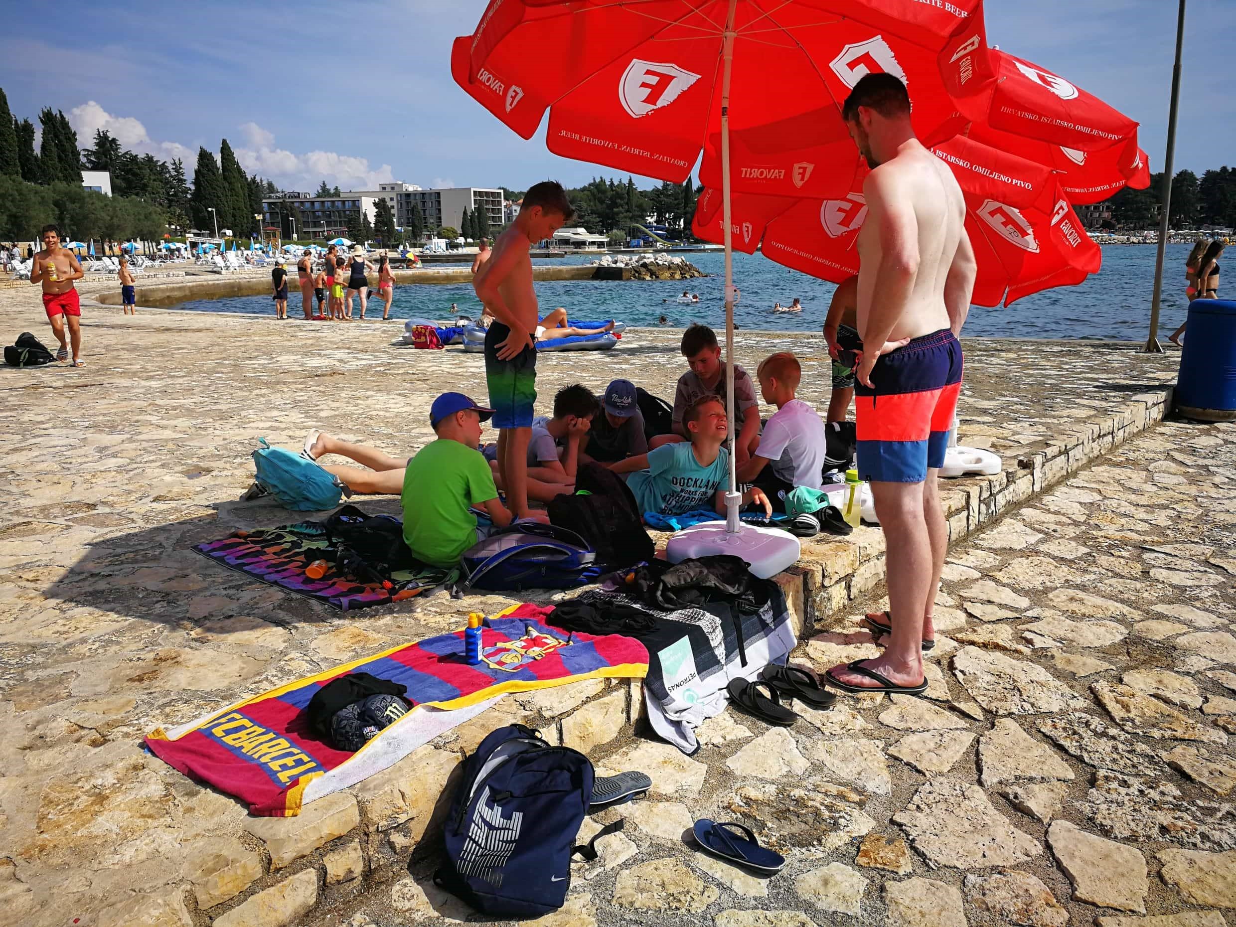 37086455_10156203223007605_7299549326190051328_n