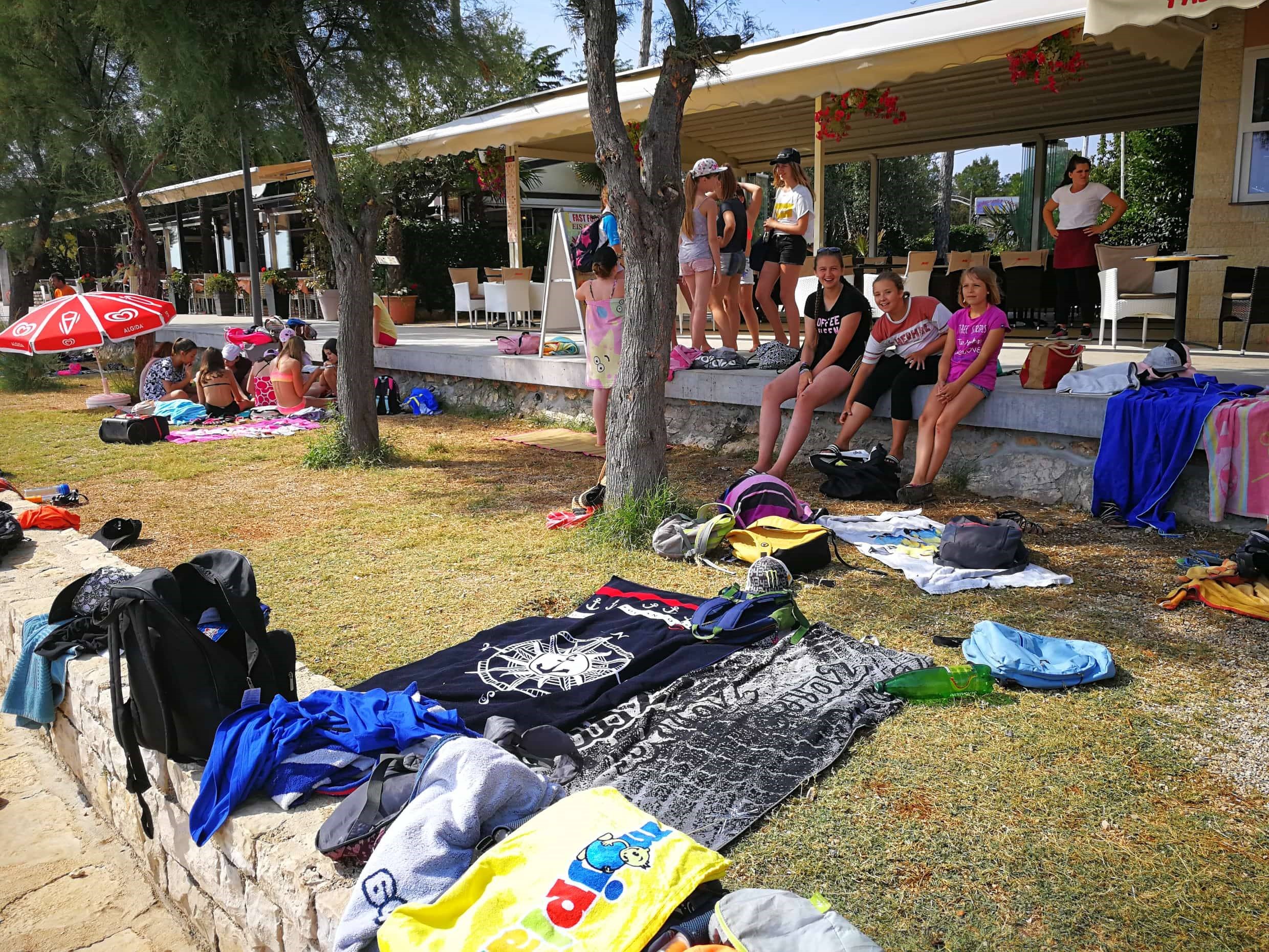 37099571_10156203222947605_4600505758994399232_n