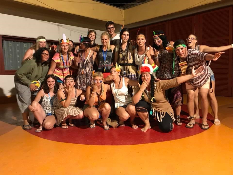 39735858_10218533212944187_4750221880776982528_n