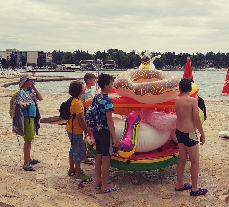 39911096_10215342378930888_3206110258019696640_n