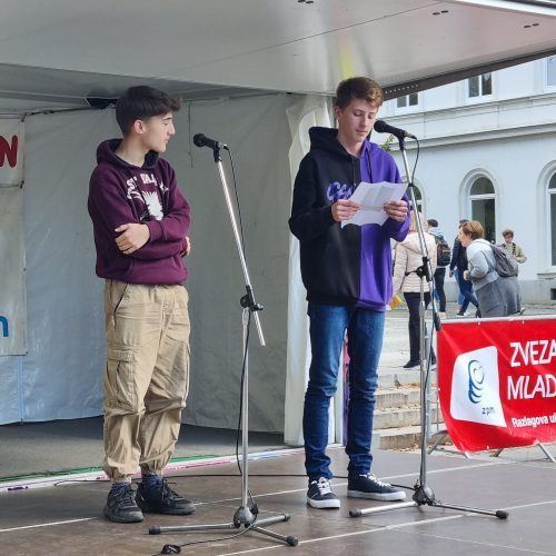 Bralni maraton – zbirka pesmi